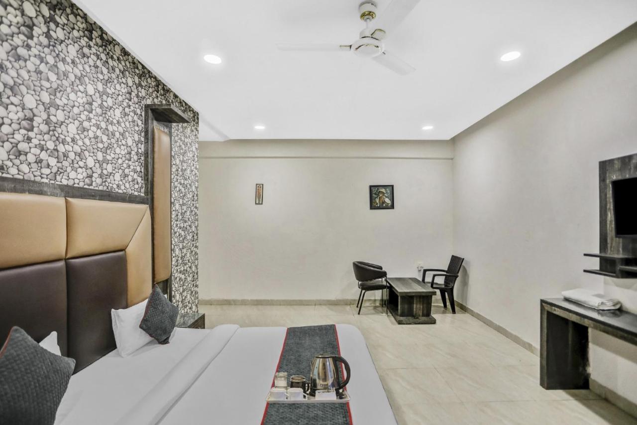 Townhouse 22956 Hotel Grand Residency Δελχί Εξωτερικό φωτογραφία
