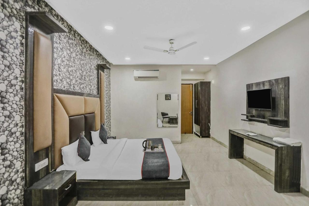 Townhouse 22956 Hotel Grand Residency Δελχί Εξωτερικό φωτογραφία