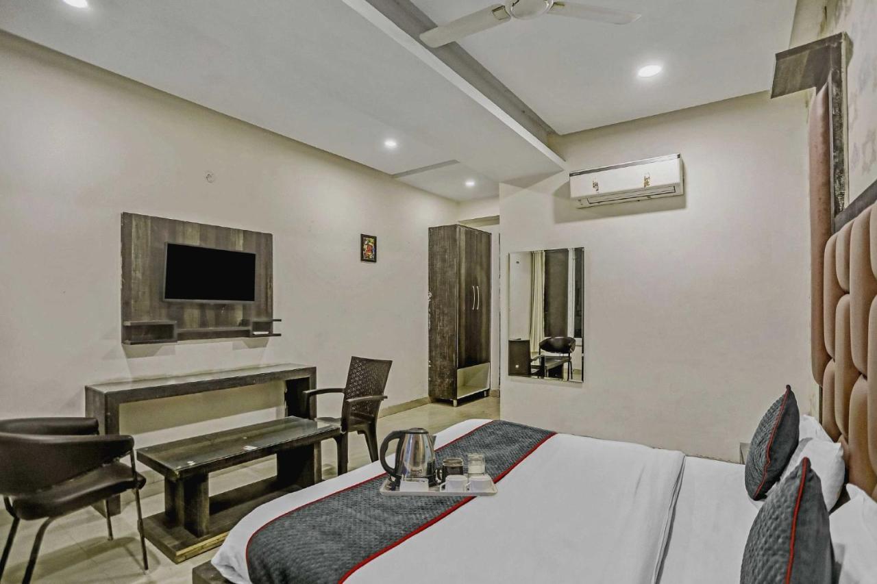 Townhouse 22956 Hotel Grand Residency Δελχί Εξωτερικό φωτογραφία