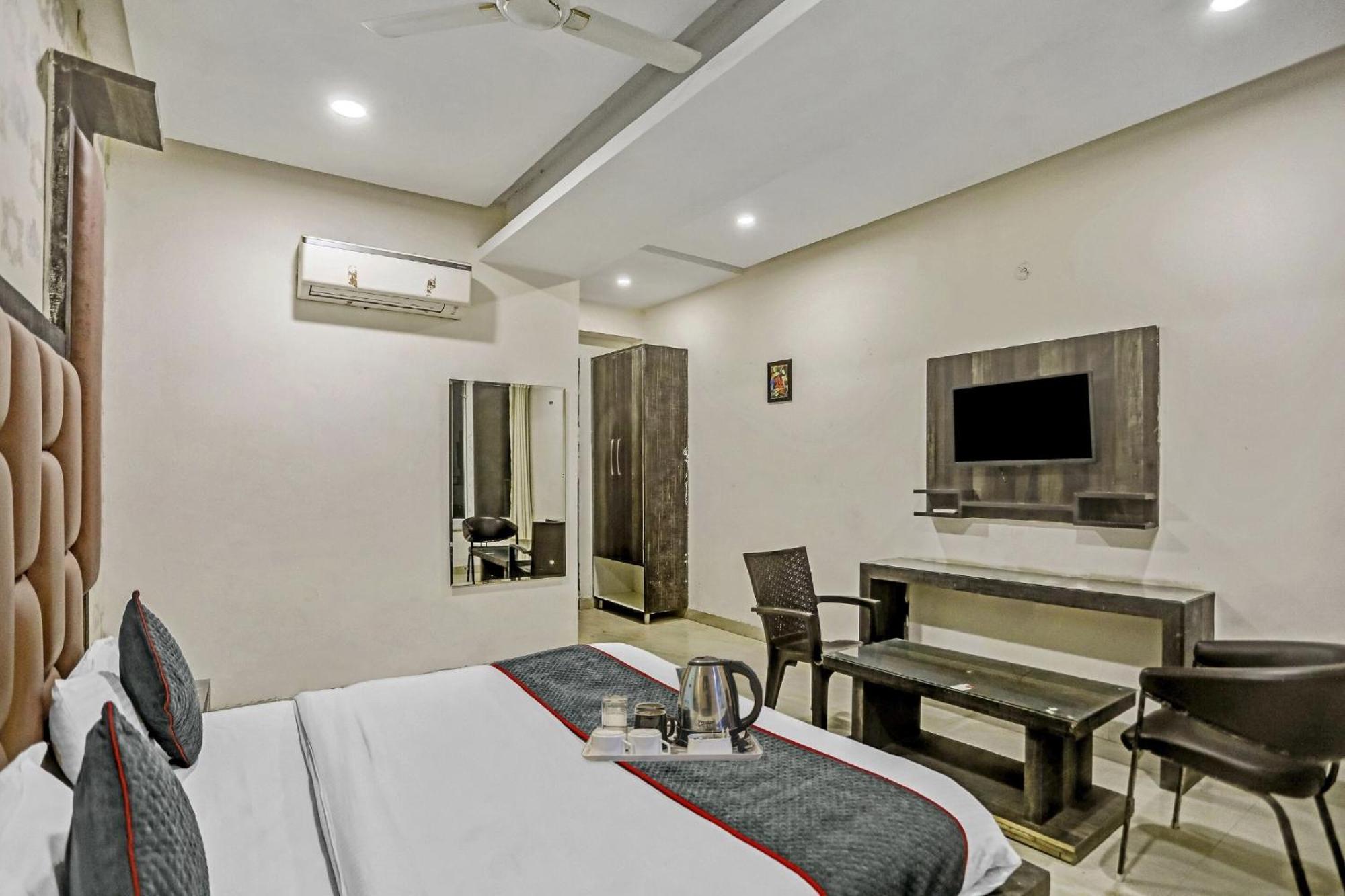 Townhouse 22956 Hotel Grand Residency Δελχί Εξωτερικό φωτογραφία