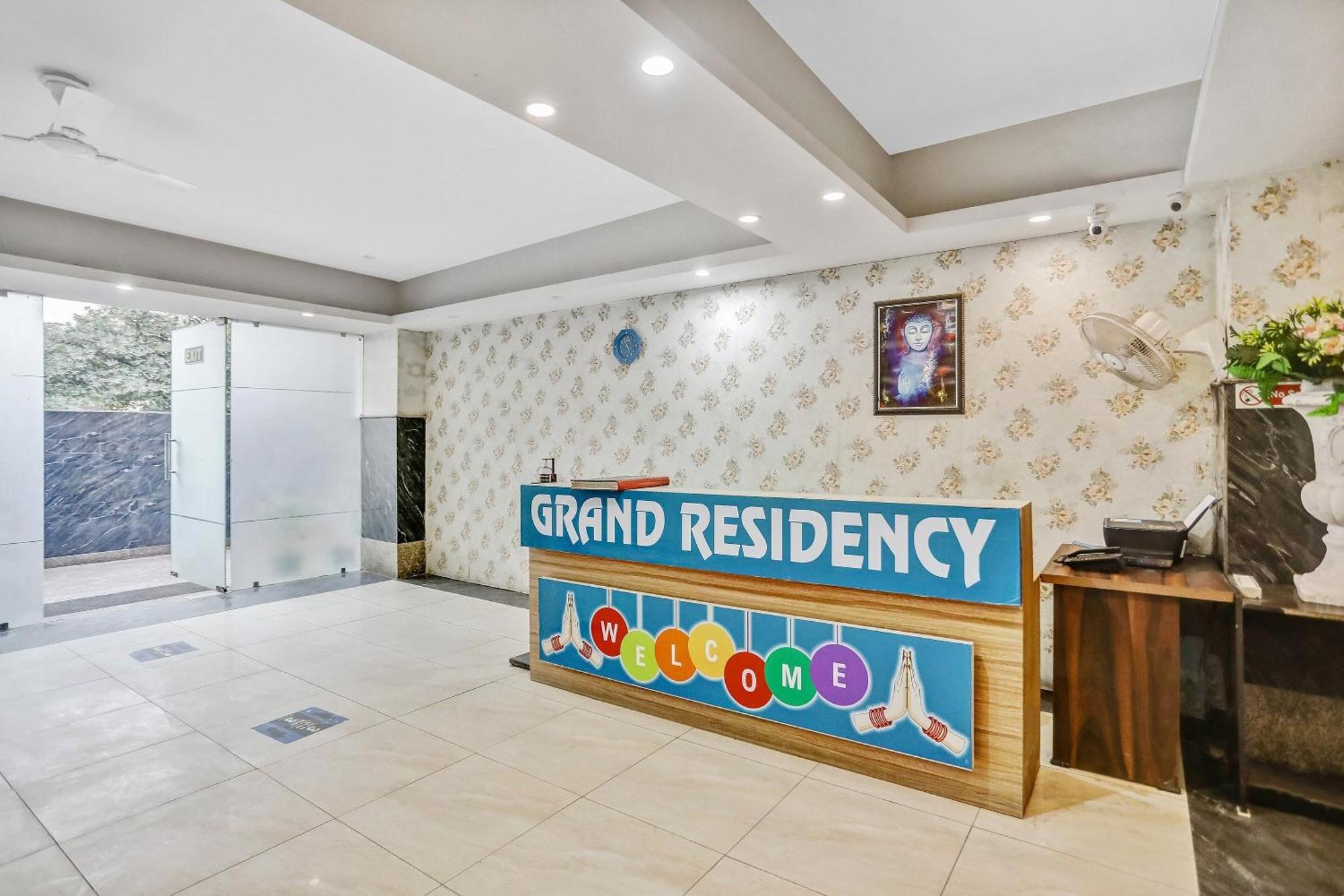 Townhouse 22956 Hotel Grand Residency Δελχί Εξωτερικό φωτογραφία