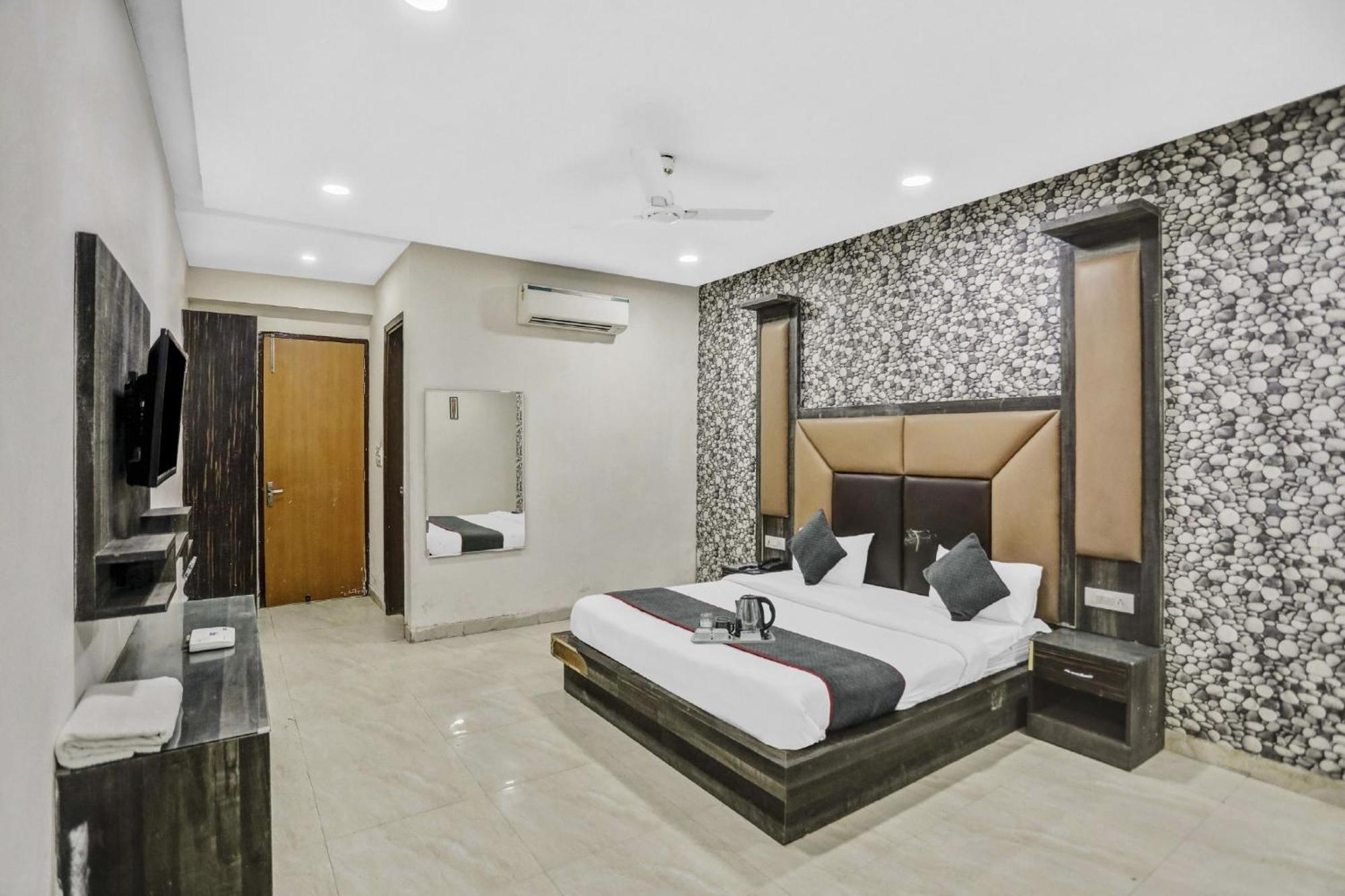 Townhouse 22956 Hotel Grand Residency Δελχί Εξωτερικό φωτογραφία