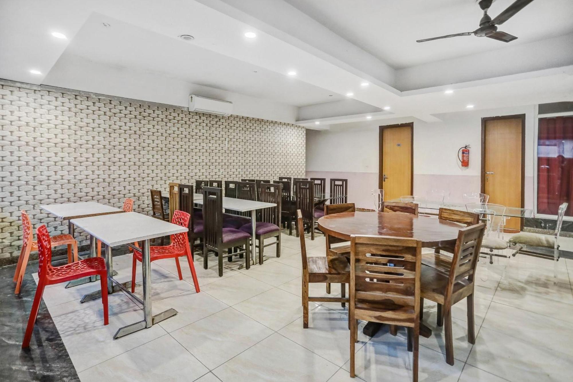 Townhouse 22956 Hotel Grand Residency Δελχί Εξωτερικό φωτογραφία
