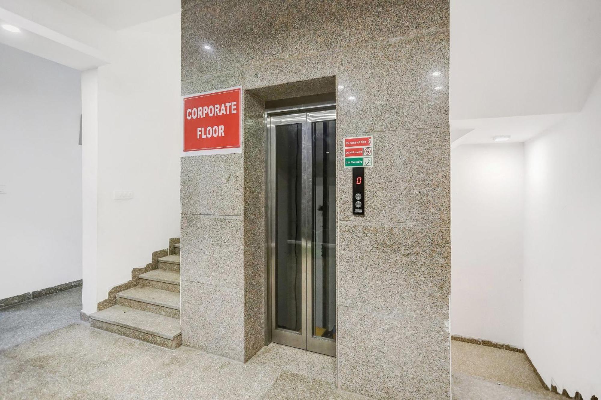 Townhouse 22956 Hotel Grand Residency Δελχί Εξωτερικό φωτογραφία