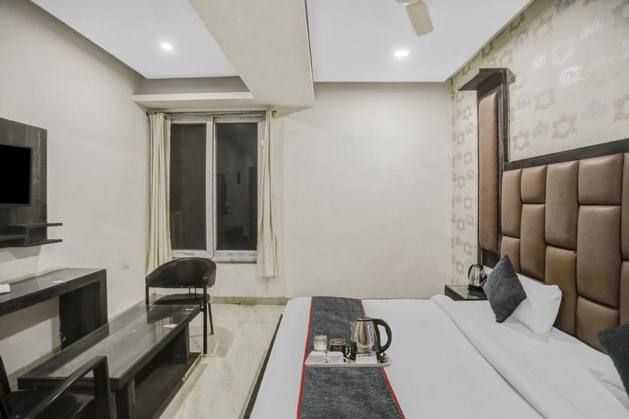 Townhouse 22956 Hotel Grand Residency Δελχί Εξωτερικό φωτογραφία